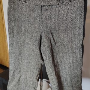 LOFT Capris With Sequins As The Side Stripe SO CUTE AND COMFY